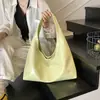 Bolso de Axila Estilo Coreano Estilo Normcore para Mujer Verano 2025 Versátil Bolso de Hombro Casual Bolso Tote para el Trabajo y el Viaje