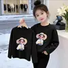 Camiseta de Manga Larga para Niña 2026 Primavera/Otoño Nuevo Estilo Moda Infantil Marca de Tendencia Versátil Capa Base Top Holgado para Niñas Pequeñas