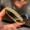 Pulsera de Zirconia Chapada en Oro Real de 18 Quilates, Pulsera de Estilo Retro Palacio Francés, Joyería de Mano de Lujo Accesible de Diseño Nicho para Mujeres