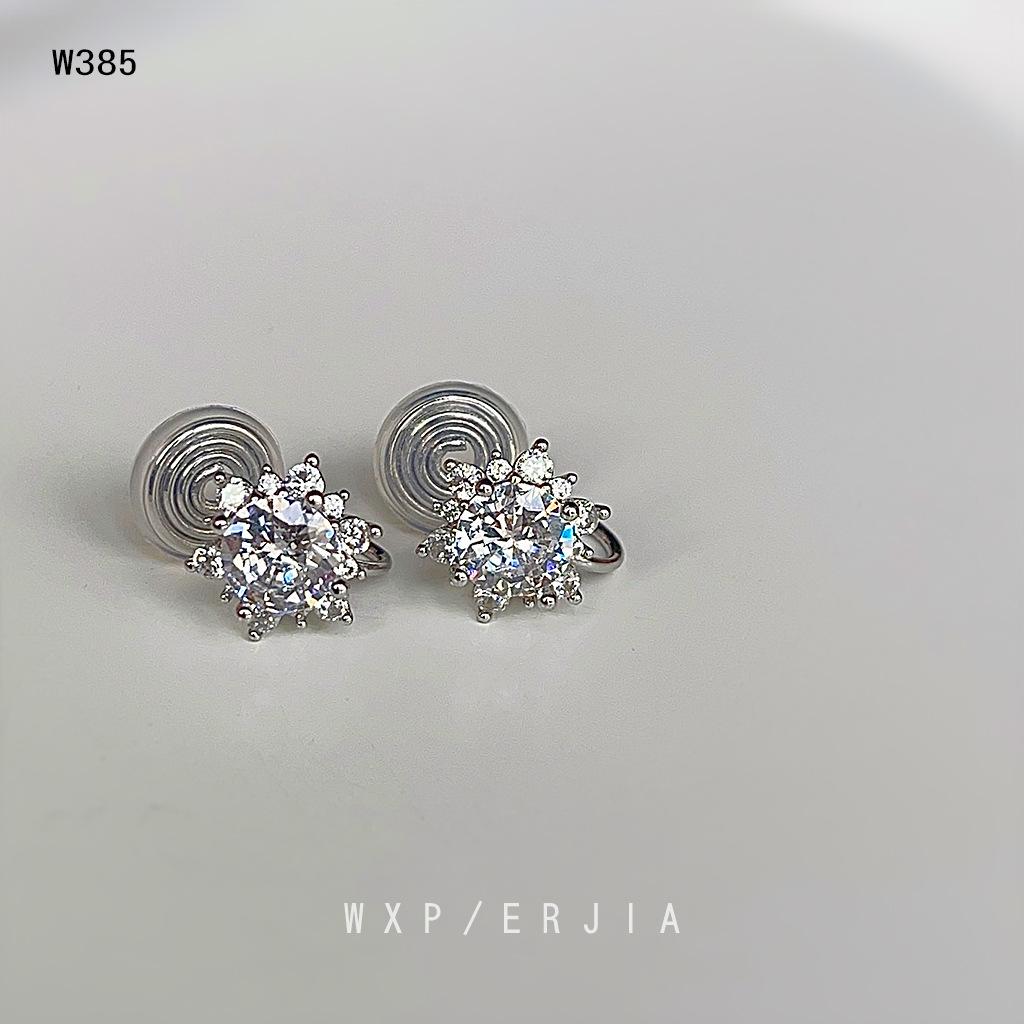 W385
