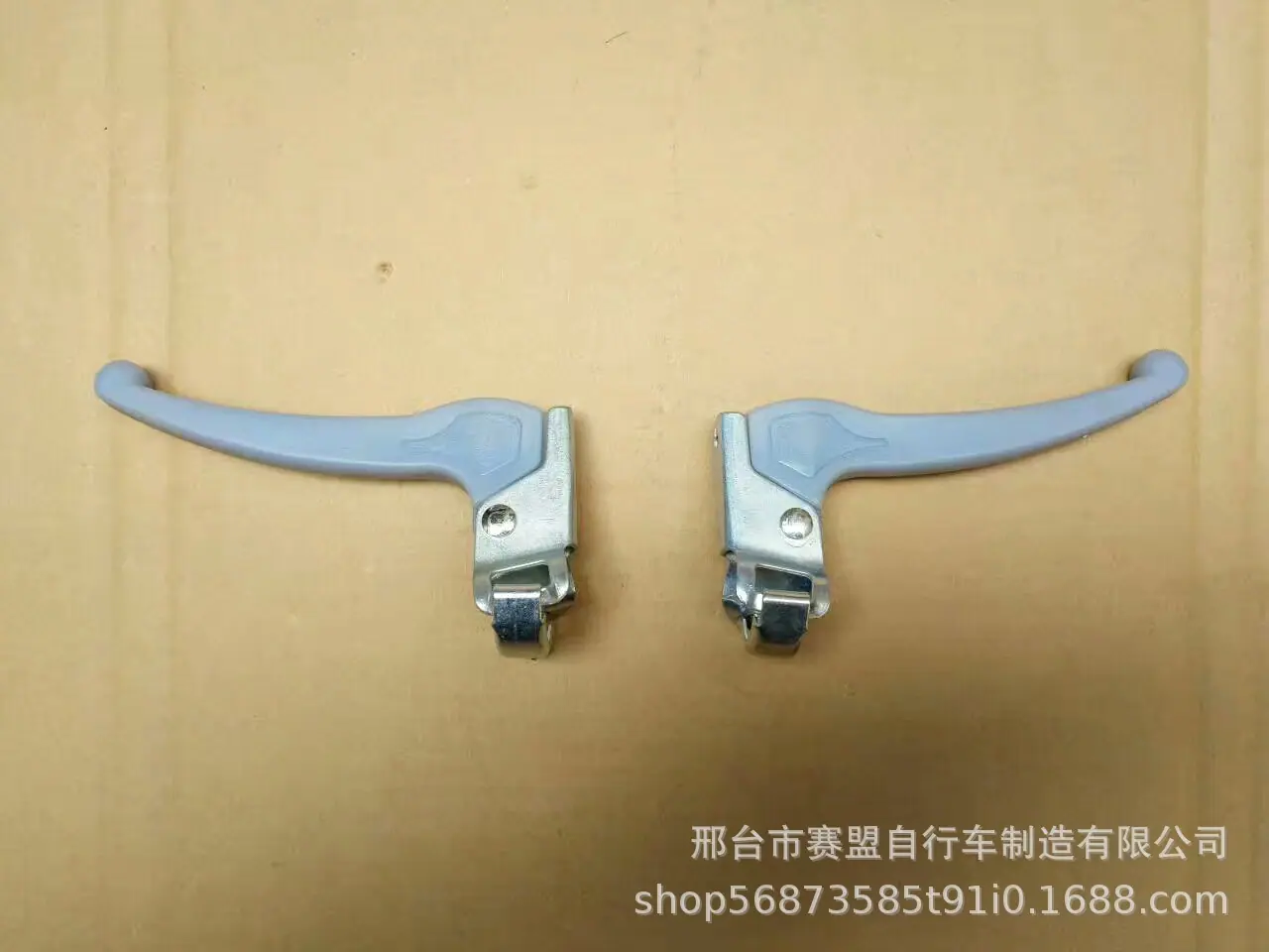 红旗灰闸把5.jpg