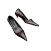 Zapatos de Commuter de Diseño de Nicho Retro de Punta Fina 2024 Otoño Nuevos Zapatos Elegantes de Tacón Bajo Kitten Estilo Francés