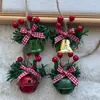 Adornos de campana de Navidad, decoraciones de lazo de frutos rojos, arreglos de escena navideña, colgantes para árbol de Navidad, campanas de metal