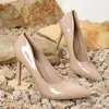 Sapatos de salto alto de couro envernizado vazados combinam com tudo camada única 2023 novo estilo europeu e americano cor sólida bico fino não cansam os pés boca rasa sapatos de camada única transfronteiriços