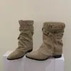 Botines cortos plisados de tacón grueso con hebilla de cinturón retro estilo coreano para mujer, novedad Otoño/Invierno 2026, puntera puntiaguda, versátiles botas de montar para mujer