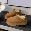 Sandálias Birkenstock Grossas com Forro de Lã e Solado Espesso Estilo Coreano para Mulheres, Novo Estilo Inverno 2026, Cano Baixo, Calor do Nordeste, Sapatos Grandes de Algodão Parecendo Pão