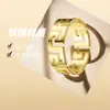 Anillo de acero de titanio de lujo ligero, sentido de alta gama, patrón de la Gran Muralla, anillo hueco, diseño de nicho, personalidad, joyería de acero inoxidable al por mayor