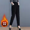 Pantalones de Pana con Forma de Zanahoria para Mujer, Primavera, Otoño e Invierno, Holgados de Cintura Alta, Cálidos Pantalones Harem, Adelgazantes, Forrados de Polar, Pantalones de Linterna Engrosados