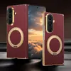 Funda magnética con soporte giratorio adecuada para Samsung ZFold8, elegante funda de cuero para teléfono con correa de muñeca anti-caída de mano para ZFold7
