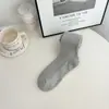 Nuevos Calcetines Holgados de Rayas Verticales de Otoño Calcetines de Pantorrilla de Alta Gama Estilo Japonés para Mujer con Botas Calcetines Largos Blancos JK para Mujer