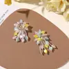 Moda Coreana Borla Abalorios de Cristal Iridiscente Parche de Tela de Flor DIY Pendiente Accesorio para el Cabello Flor para Zapatos Colgante para Ropa Accesorios