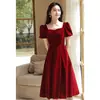Nuevo Vestido Rojo de Verano Petite para Novias, Adecuado para Bodas y Fiestas de Regreso a Casa, Se Puede Usar Informalmente