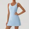 Falda de tenis sin costuras transfronteriza con espalda en U para mujer con almohadillas en el pecho y shorts incorporados, secado rápido, anti-exposición, falda deportiva de golf estilo europeo y americano