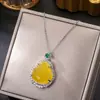 Cadena de clavícula de acero de titanio estilo retro nacional moda candado de paz de jade colgante de izaje todo partido temperamento accesorios de estilo chino de alta calidad