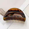 Grampo de Garra Meia-Lua Oco para Cabelo de PC Temperamento Grampo de Cabelo Transfronteiriço Moderno Grampo Tubarão Versátil de Alta Qualidade Grampo de Cabelo Adorno de Cabeça para Mulheres