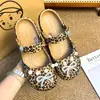 Estilo ins poá estrela compatível com KT estampa de leopardo sapatilhas acessórios DIY flores de sapato versáteis e da moda furos em sapatos fivela decorativa