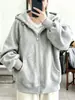 Moletom casual com capuz cinza para mulheres, outono e inverno, forrado com fleece, novo estilo coreano 2026, blusa hoodie de corte solto, jaqueta casual