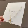 Colar Retrô Europeu de Aço Titânio para Mulheres Pingente de Pérola Versátil Estilo Ins Corrente de Clavícula de Nicho Ornamento