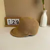 Novo Boné Casual de Aba Larga com Aba Dobrada para Mulheres, Chapéu Respirável de Palha Fina para Proteção Solar, Chapéu Estilo Coreano para Afinar o Rosto
