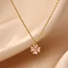 Elegante y Moderno Flor de Cuatro Hojas Circonita Colorida Acero Inoxidable de Alta Gama Chapado en Oro de 18 Quilates Cadena para Clavícula de Mujer Transfronterizo