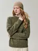 Colorido e atmosférico, o suéter de tricô 100% caxemira pura Cony para mulheres é uma peça superior simples, macia e quente