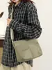 2026 Nuevo Modelo Bolso Cruzado Casual Versátil para el Trabajo y los Viajes Diarios, Bolso Deportivo de Nylon Simple y Moderno