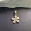 Joias Artesanais DIY Personalizadas de Alto Padrão para Comércio Exterior Transfronteiriço Acessórios de Pingente Microincrustados com Zircônia de Cobre Colar de Trevo de Quatro Folhas
