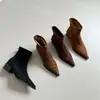 Botines cortos de tacón grueso estilo retro francés con estampado de leopardo y punta fina para mujer, nueva colección otoño 2026