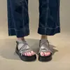 Sandalias de Mujer para Verano 2026, Estilo Nuevo, Adecuadas para Faldas, Suela Gruesa, Versátiles, con Pedrería, para Exteriores, Sandalias Romanas Planas de Playa