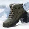 Botas de nieve antideslizantes para senderismo transfronterizo de talla grande para hombre, zapatillas gruesas con forro polar, botas altas de algodón cálidas, resistentes al frío e impermeables para hombre.