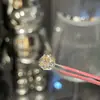 Pendientes de Acero de Titanio con Diamante Corte Milenio de 8mm, Destello Explosivo, Lavables, Sin Molestias al Dormir, Moda con Temperamento, Más Fáciles de Combinar con Clavos de Hélice Auricular