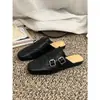 Mules Fechadas de Couro de Vaca de Primeira Camada Estilo Britânico Vintage Primavera 2026 para Mulheres, Meio Chinelos Planos de Calçar com Fivela