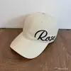 Gorra de Béisbol Bordada con Rosa Lateral, Versátil para Primavera y Verano, Estilo Coreano, Gorra de Copa Suave de Alta Calidad, Moderna y Versátil
