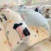 Juego de Ropa de Cama Gruesa de Vellón de Leche de Invierno de Cuatro Piezas Funda de Edredón Cálida de Coral de Doble Cara Juego de Tres Piezas de Sábana y Funda de Edredón para Dormitorio