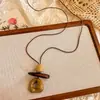 Colar Pingente Irregular Estilo Old Money Novo Estilo Chinês para Mulheres, Acessório de Pescoço com Corrente Longa na Clavícula Estilo Étnico Simples