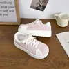 Zapatillas de Suela Gruesa Bell 2026 Nuevo Otoño para Mujer con Puntadas de Encaje, Zapatos Blancos Casuales Versátiles de Nicho B3201