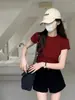 Entrega en una sola pieza camiseta negra mujer corte ajustado retro americano hombro top corto verano cuello redondo chica popular todo partido manga corta