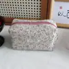 Nuevo Estuche de Lápices con Relieve Tridimensional, Bolso de Papelería de Alta Calidad y Exquisito, Neceser Retro Francés, Bolsa de Almacenamiento Multifuncional para Mujeres