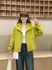 Nuevo Abrigo Corto con Capucha y Volantes de Moda Otoño 2026 para Mujer, Estilo Coreano Cintura con Cordón Holgado Versátil Gabardina