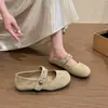 Nuevos zapatos Mary Jane de moda con remaches, feos pero lindos, forma de corazón, cierre de velcro, para mujer, planos versátiles de punta poco profunda, colección primavera/otoño 2026