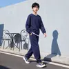 Conjunto Casual para Niños Otoño 2026 Estilo Nuevo Ropa Deportiva Elegante para Niños Primavera Otoño Sudadera para Adolescentes Conjunto de Dos Piezas Moderno