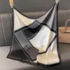 Bufanda de Seda de Nuevo Estilo para Mujer, Moderna y Versátil, Pañuelo Cuadrado de 70 cm, Bufanda para el Cuello Estilo Coreano, Pañuelo Retro para Primavera y Otoño, Pañuelo para la Cabeza