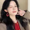 Mismo estilo que Zhong Chuxi Pendientes Retro Estilo Hong Kong Rojo Ancla Pendientes Largos Calados para Mujer Diseño de Nicho Pendientes Exagerados