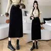 Falda de Pana para Mujer 2026 Otoño/Invierno Nueva Falda de Longitud Media Vintage Elegante Estilo Hepburn Falda Recta de Cintura Alta