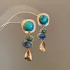 Brincos vintage de segunda mão, brincos versáteis retrô da moda para mulheres, acessórios de nicho de luxo leve, de alta qualidade e estilosos para atacado