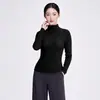 Top Miyake de color liso con pliegues y manga larga, textura de grano de maíz, cuello semi-alto, elástico, corte ajustado, camiseta versátil