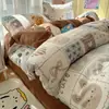 Juego de Cuatro Piezas de Vellón de Leche Clase A Otoño e Invierno Engrosado Coral Cálido Franela Sábana Bajera Sábana Ajustada Juego de Tres Piezas para Dormitorio 3