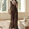 Em Estoque: Novo Vestido Longo de Alça com Renda e Xadrez Estilo Hot Girl Vintage, Vestido Elegante para Férias de Verão