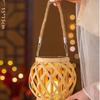 Bambú Ratán Retro Linterna de Viento Colgante de Mano Decorativa para Estancia en Casa al Aire Libre Adornos Candelabro Linterna de Palacio Accesorios de Fotografía