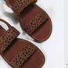 Novas Sandálias Rasteirinhas Estampa de Leopardo para Mulheres, Sapatos de Praia Elegantes e Confortáveis com Uma Tira, Tendência em Calçados Femininos, Tamanhos 36-41, 42, 43